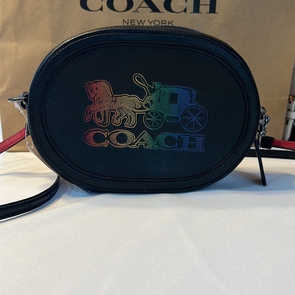 Camera Bag With Horse And Carriage - Picture 5 of 8